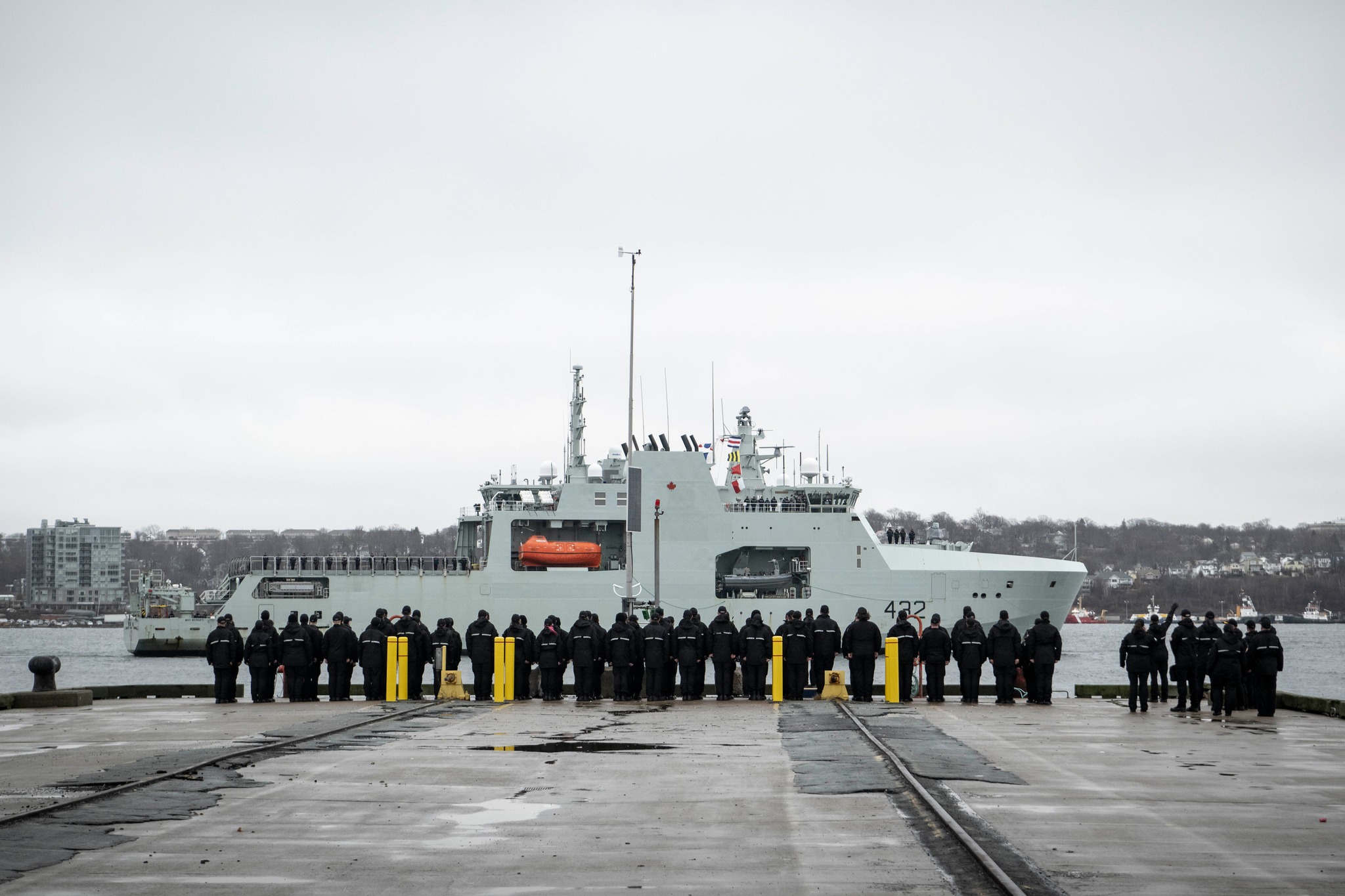 HMCS Max Bernays Heads West To Join MARPAC Trident Newspaper   Max Bernays Departure 1 